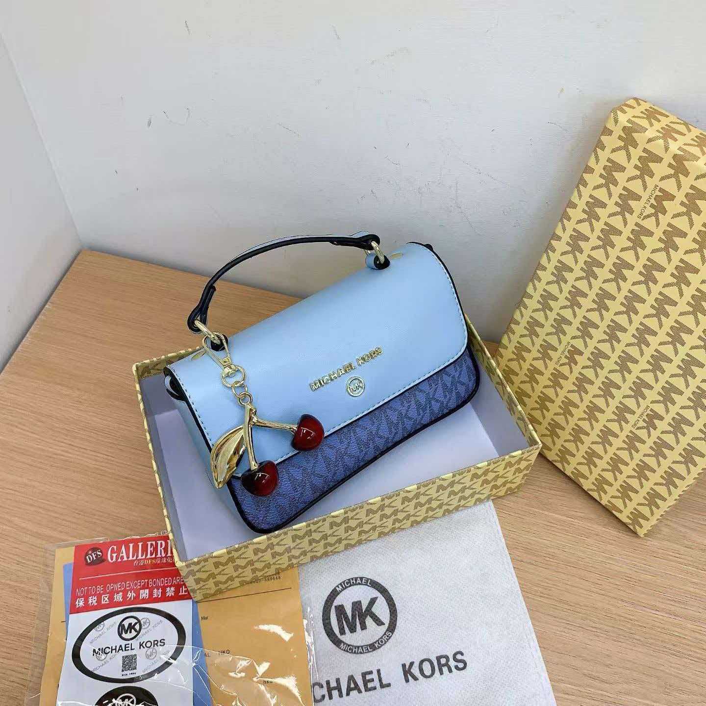 Brand New Michael Kors Women's - Women'S Bags Michael Kors recension och pris